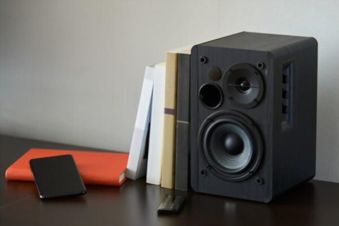 Best Bookshelf Speakers Under $2000